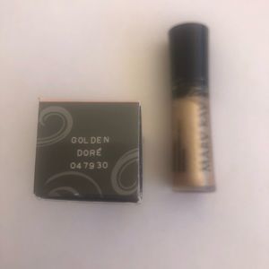 New Mary Kay Nourishine Plus Lip Gloss Golden Dore.
